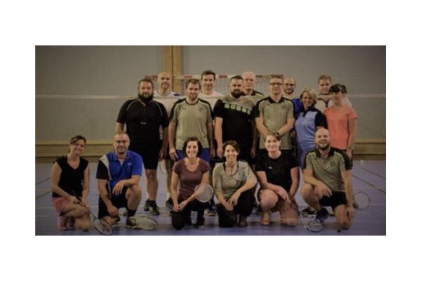 Les membres de l'association BadLevier